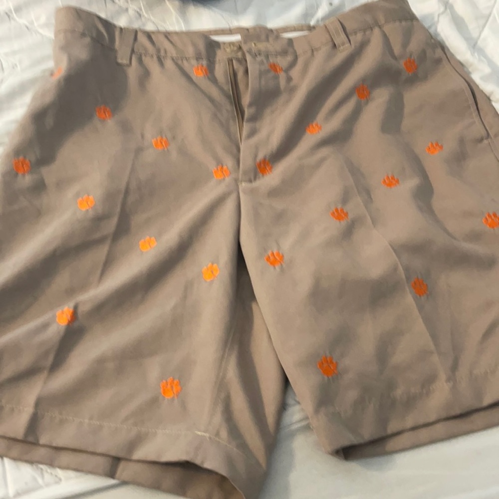 Men’s Clemson golf shorts never worn no tags
